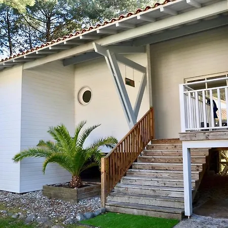 Avec Piscine Sur Le Golf Entre Et Ocean Villa